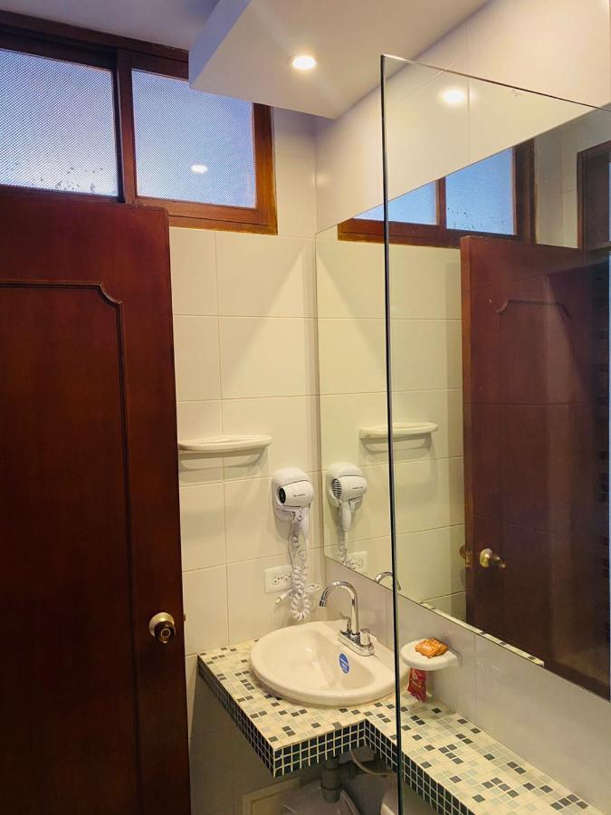 Hotel Casa Bethel Санта Марта Екстериор снимка