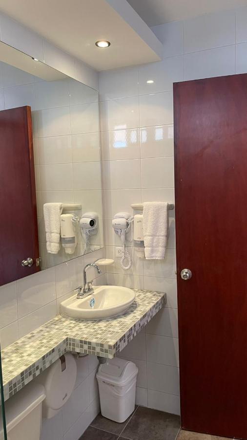 Hotel Casa Bethel Санта Марта Екстериор снимка